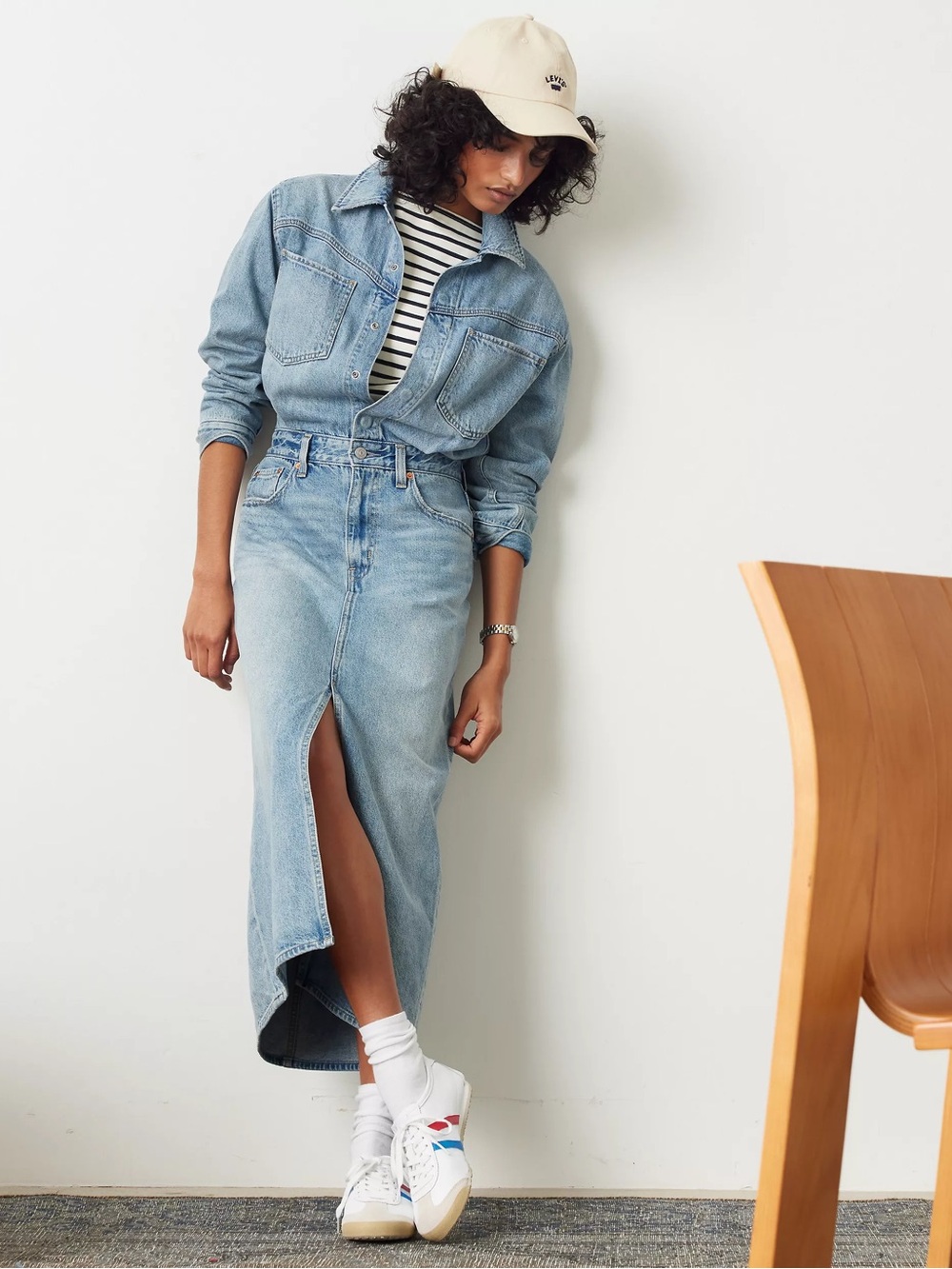 LEVI'S WESTERN DENIM MIDI SHIRT DRESS JEANS SIZE‎ 26
NWT-